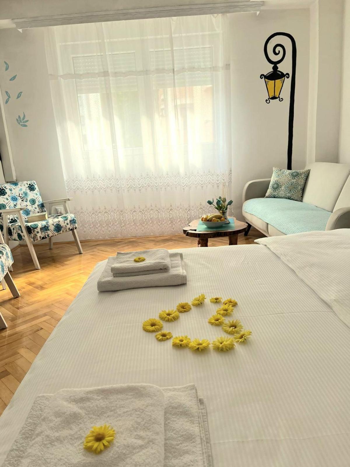 Apartment Center *